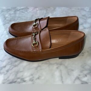 Steve Madden Tan Leather Loafers with Gold Accent